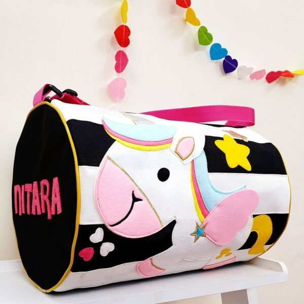 AF-06-P64-I04 Black White Unicorn Duffel Bag