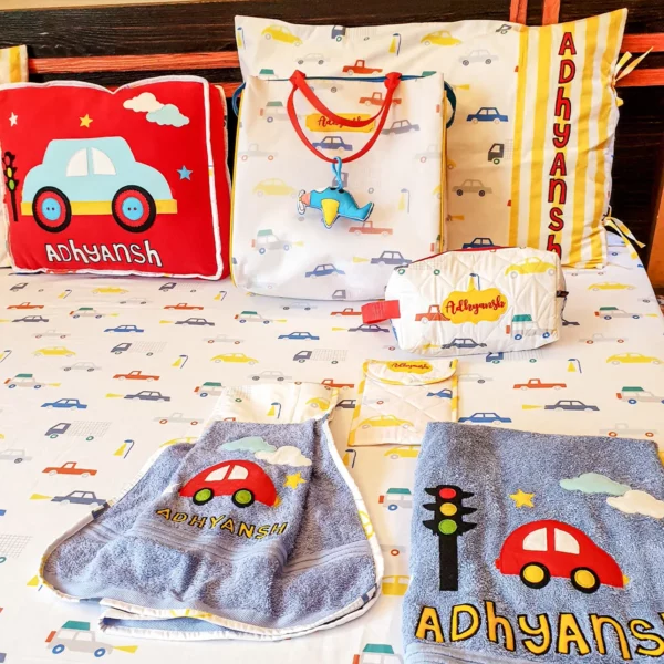 5 (11) Car Bedsheet
